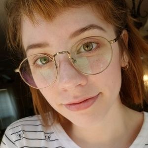 Meet your Posher, Deborah